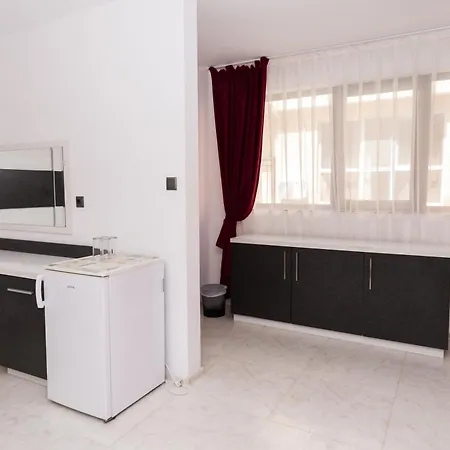 Polina Guest house